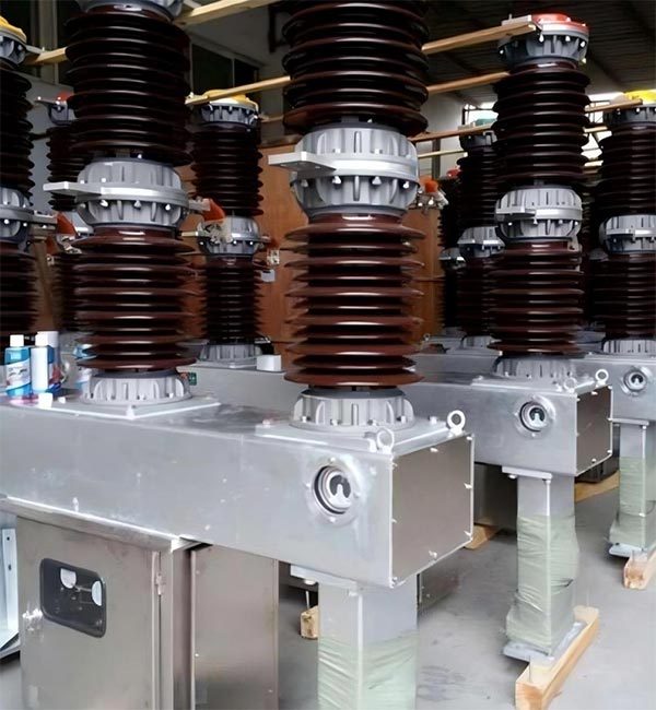 Outdoor SF6 Circuit Breaker